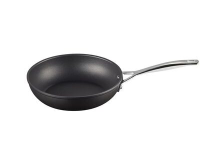 【口コミ】寿命が短い？ルクルーゼ フライパンのお手入れ方法と評判を徹底解説！！